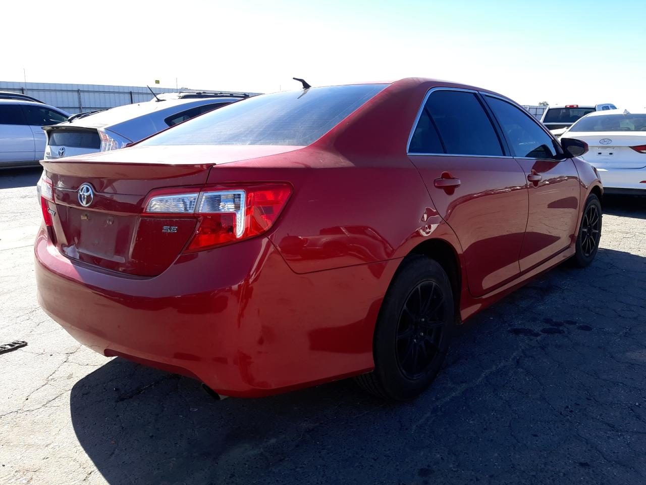 Photo 4 from auction – 2014 TOYOTA CAMRY L with VIN 4T1BF1FK7EU772643