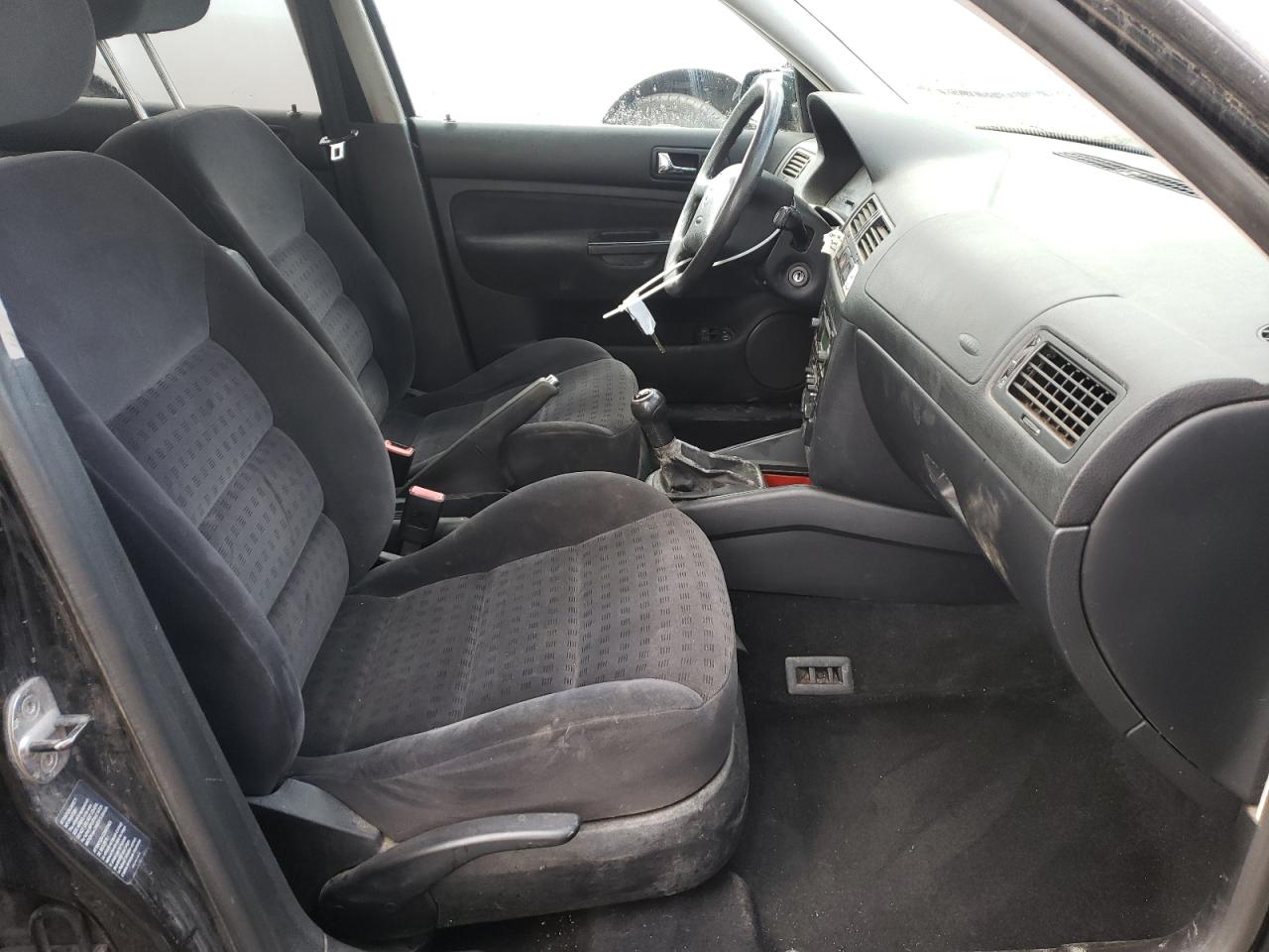 Photo 5 from auction – 2003 VOLKSWAGEN JETTA GLS with VIN 3VWSP69M83M181747