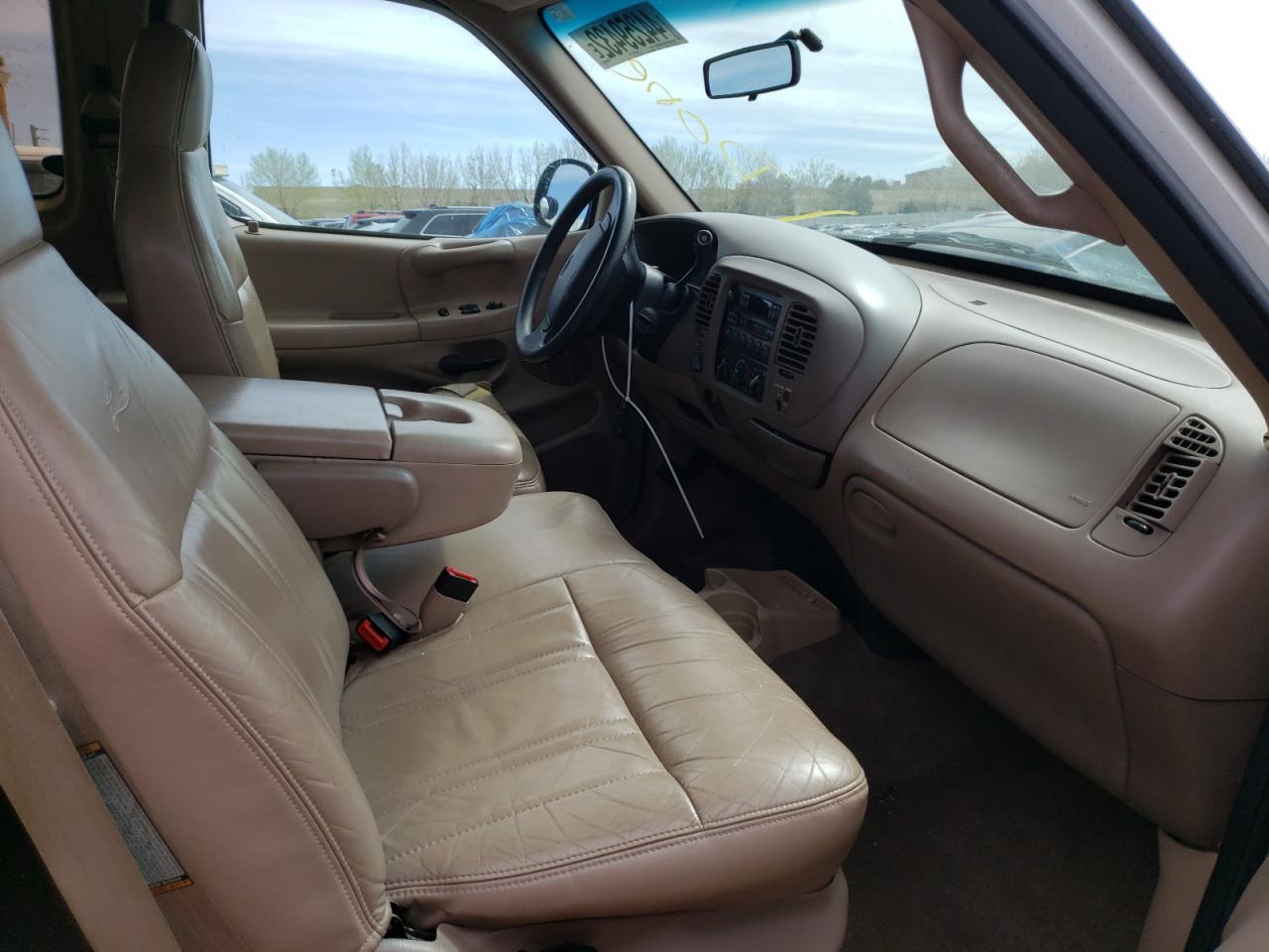 Photo 5 from auction – 1997 FORD F150 with VIN 1FTDX1862VKA35212