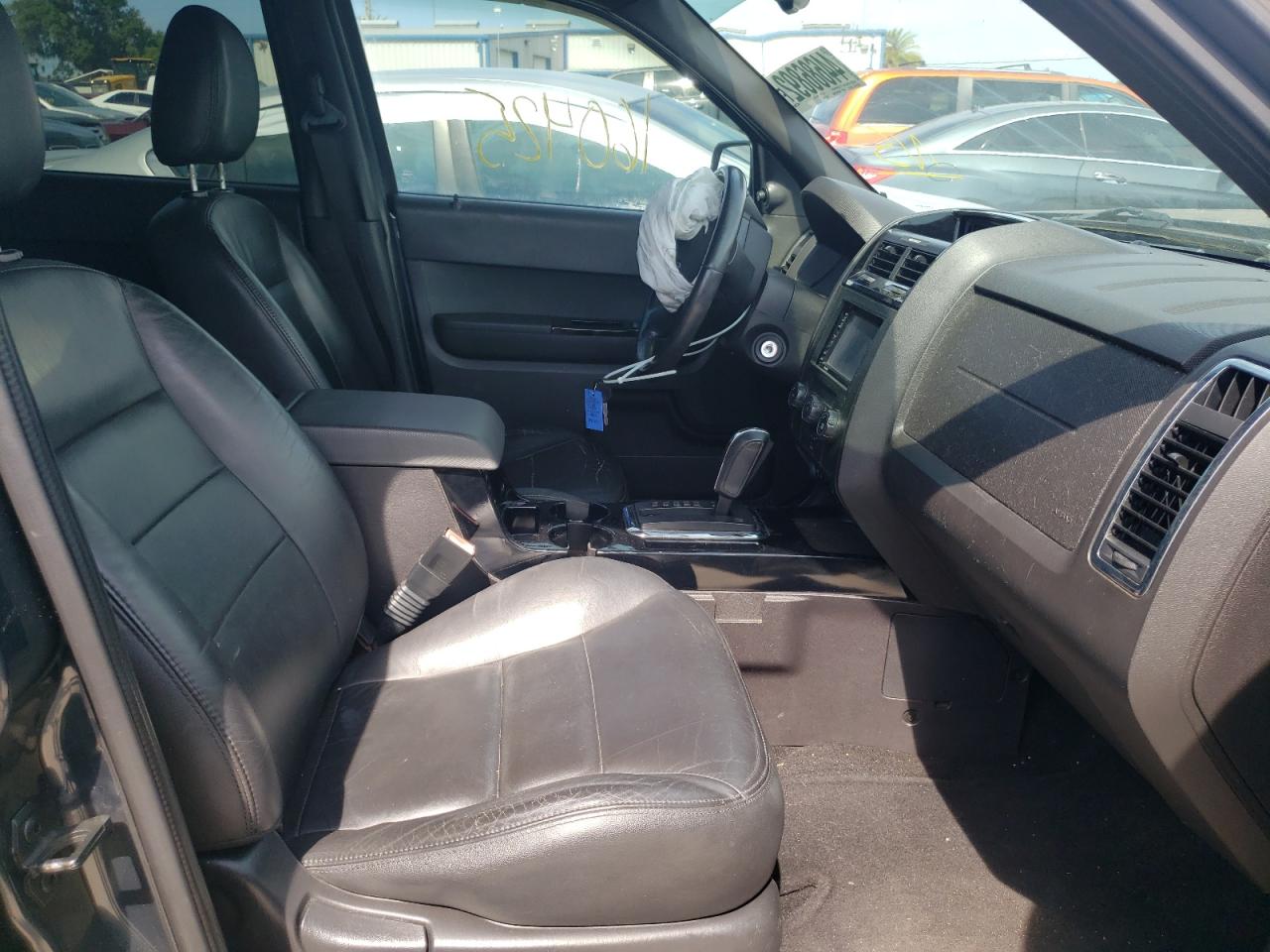 Photo 5 from auction – 2008 FORD ESCAPE LIM with VIN 1FMCU04178KA91901