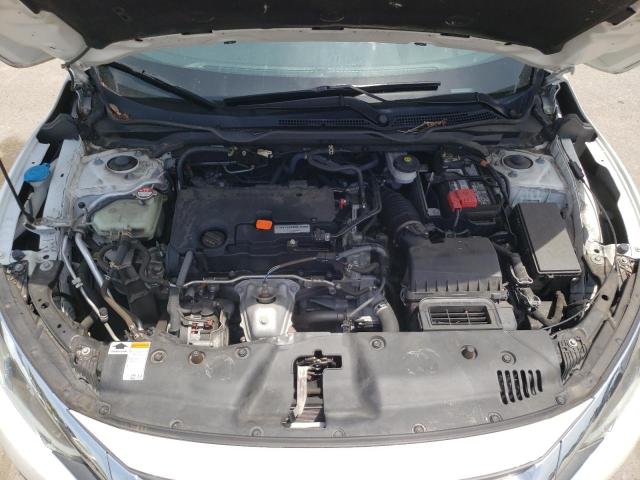 Photo 7 from auction – 2018 HONDA CIVIC LX with VIN 19XFC2F52JE002700
