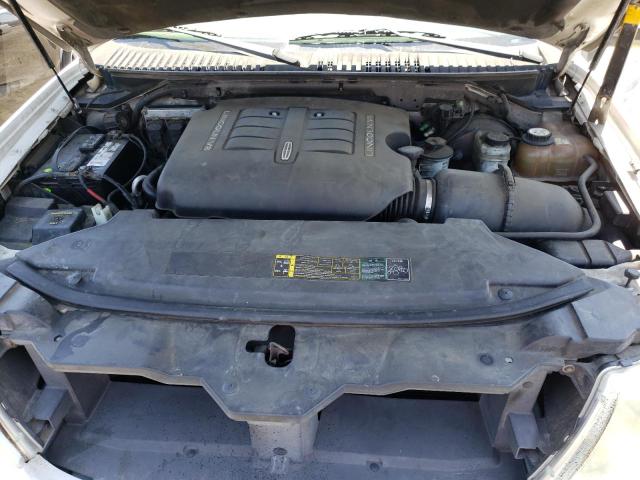 Photo 7 from auction – 2004 LINCOLN NAVIGATOR with VIN 5LMFU27R74LJ04500