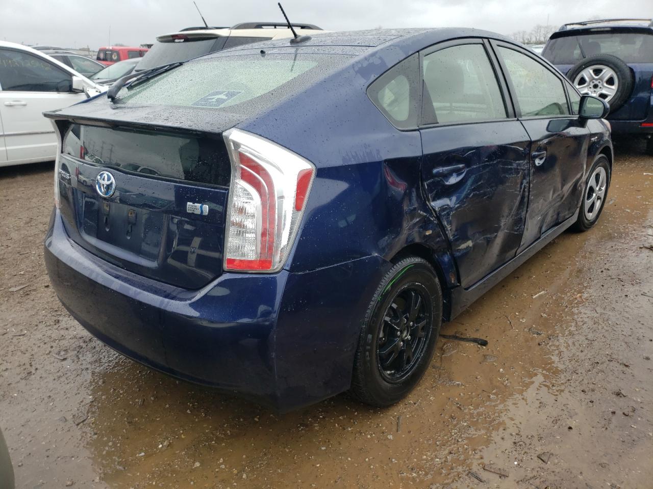 Photo 4 from auction – 2014 TOYOTA PRIUS with VIN JTDKN3DU5E1807642