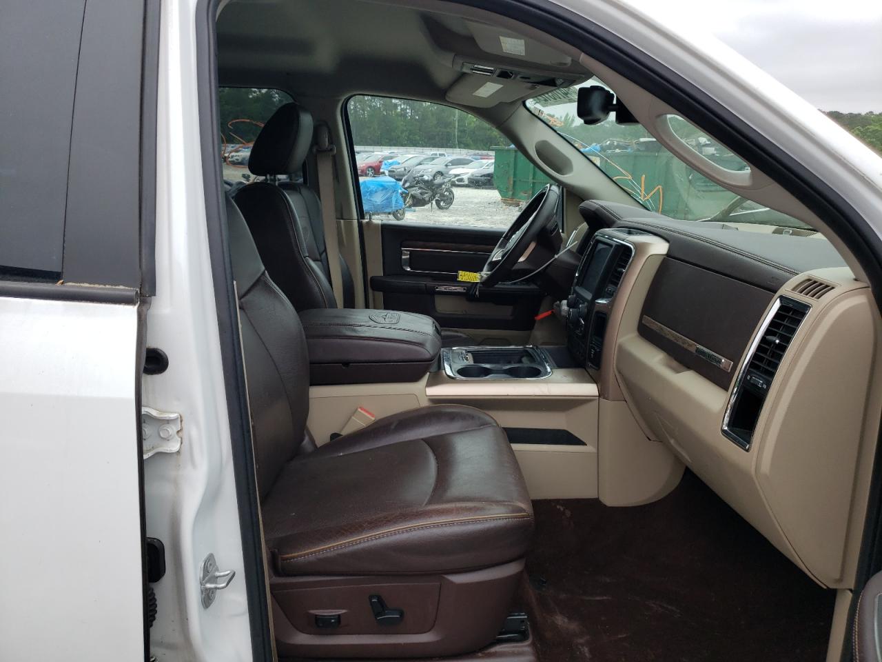 Photo 5 from auction – 2015 RAM 1500 LONGH with VIN 1C6RR6PT5FS754953