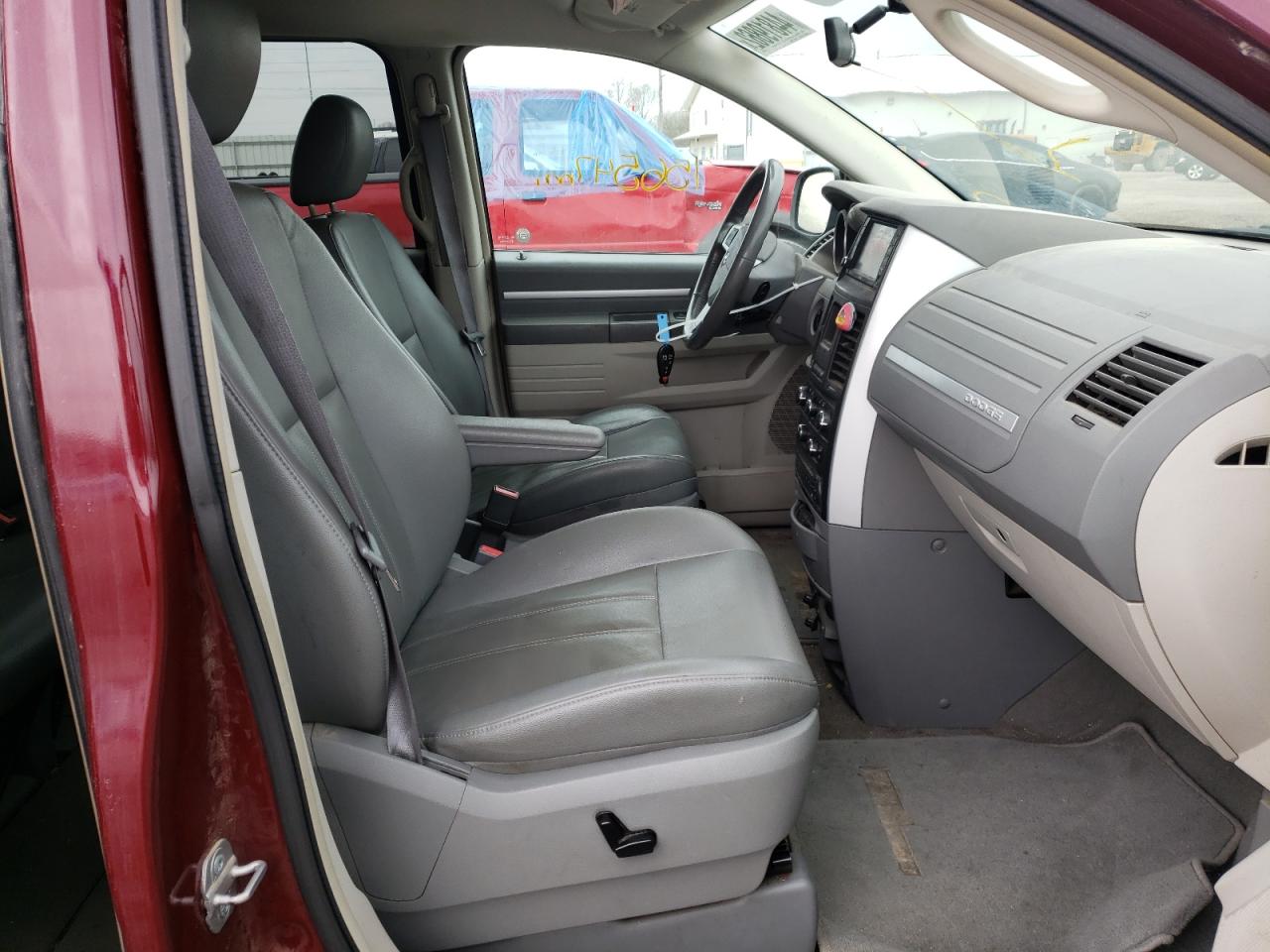 Photo 5 from auction – 2009 DODGE GRAND CARA with VIN 2D8HN54X59R566166