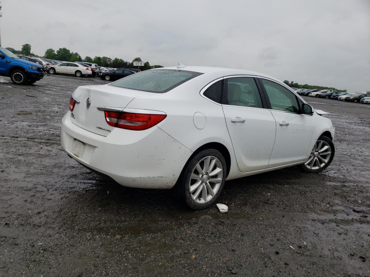Foto 4 de la subasta – 2013 BUICK VERANO con VIN 1G4PP5SK9D4220608