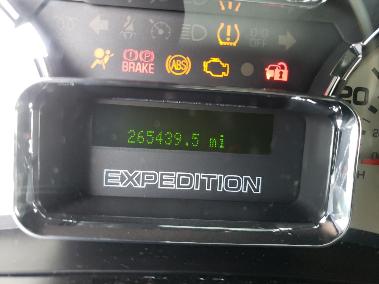 Photo 8 from auction – 2008 FORD EXPEDITION with VIN 1FMFK19548LA74763
