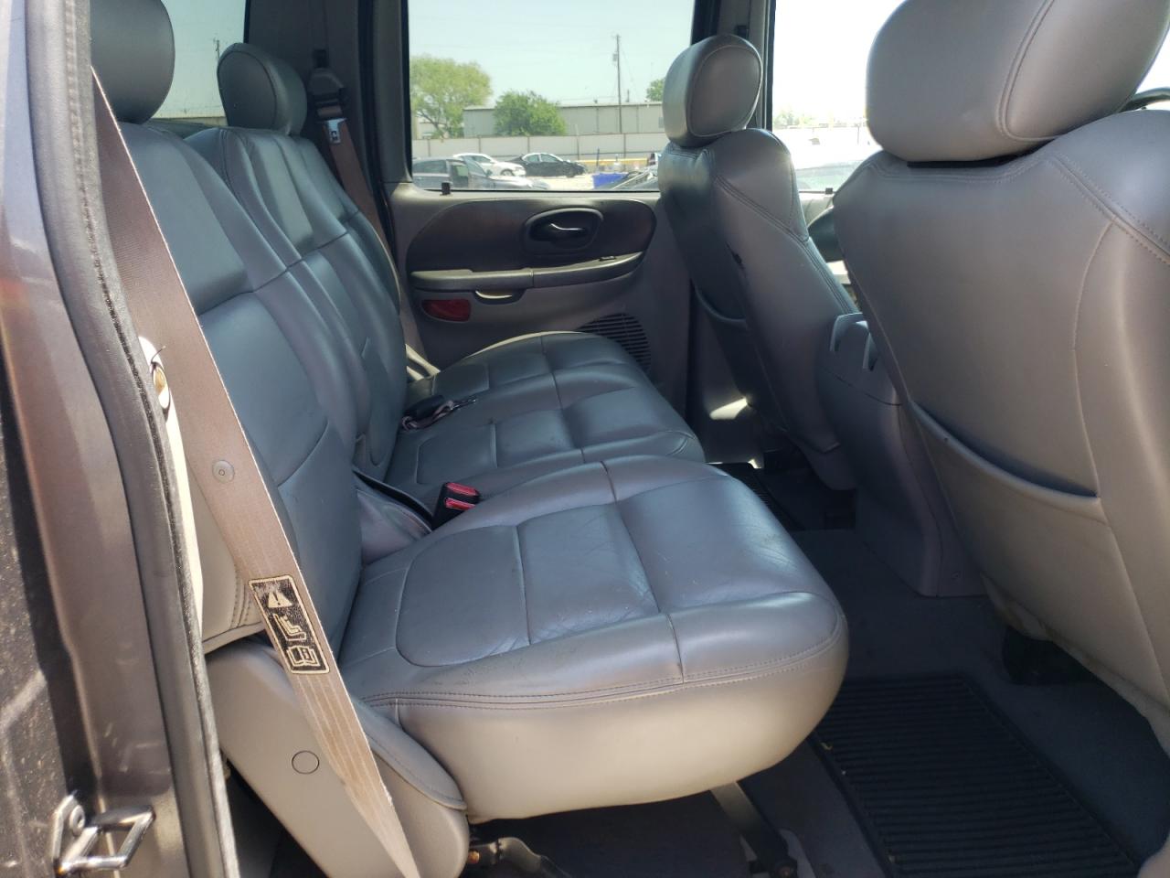 Photo 6 from auction – 2002 FORD F150 SUPER with VIN 1FTRW08L22KB41938