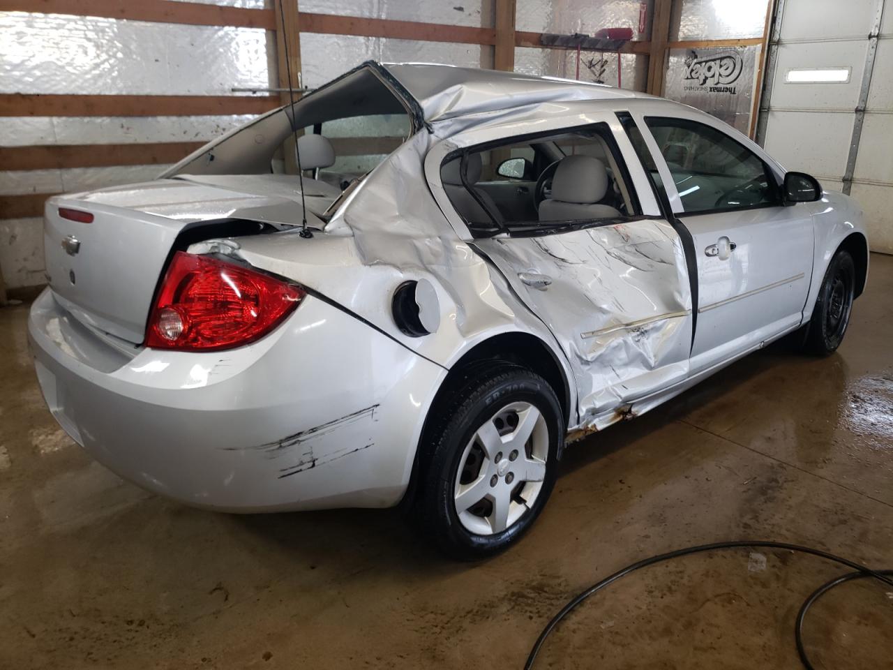 Photo 4 from auction – 2005 CHEVROLET COBALT with VIN 1G1AK52FX57569877
