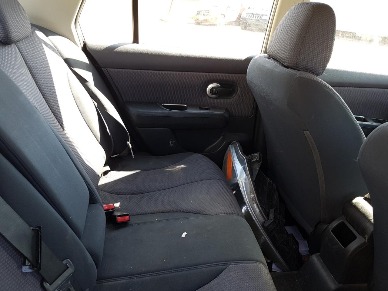Photo 6 from auction – 2007 NISSAN VERSA S with VIN 3N1BC11E27L438907