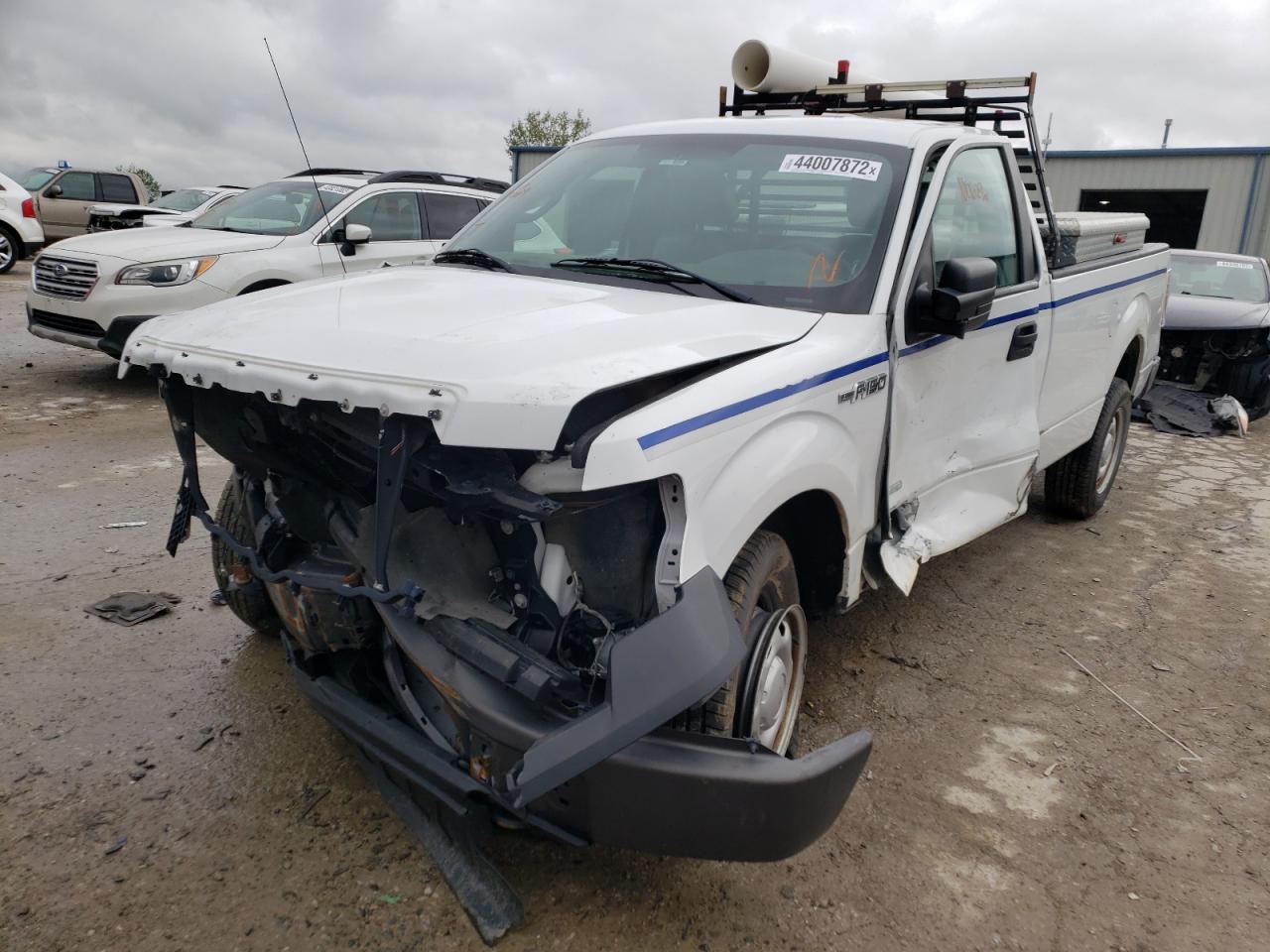 Photo 2 from auction – 2011 FORD F150 with VIN 1FTNF1ET5BKE10619