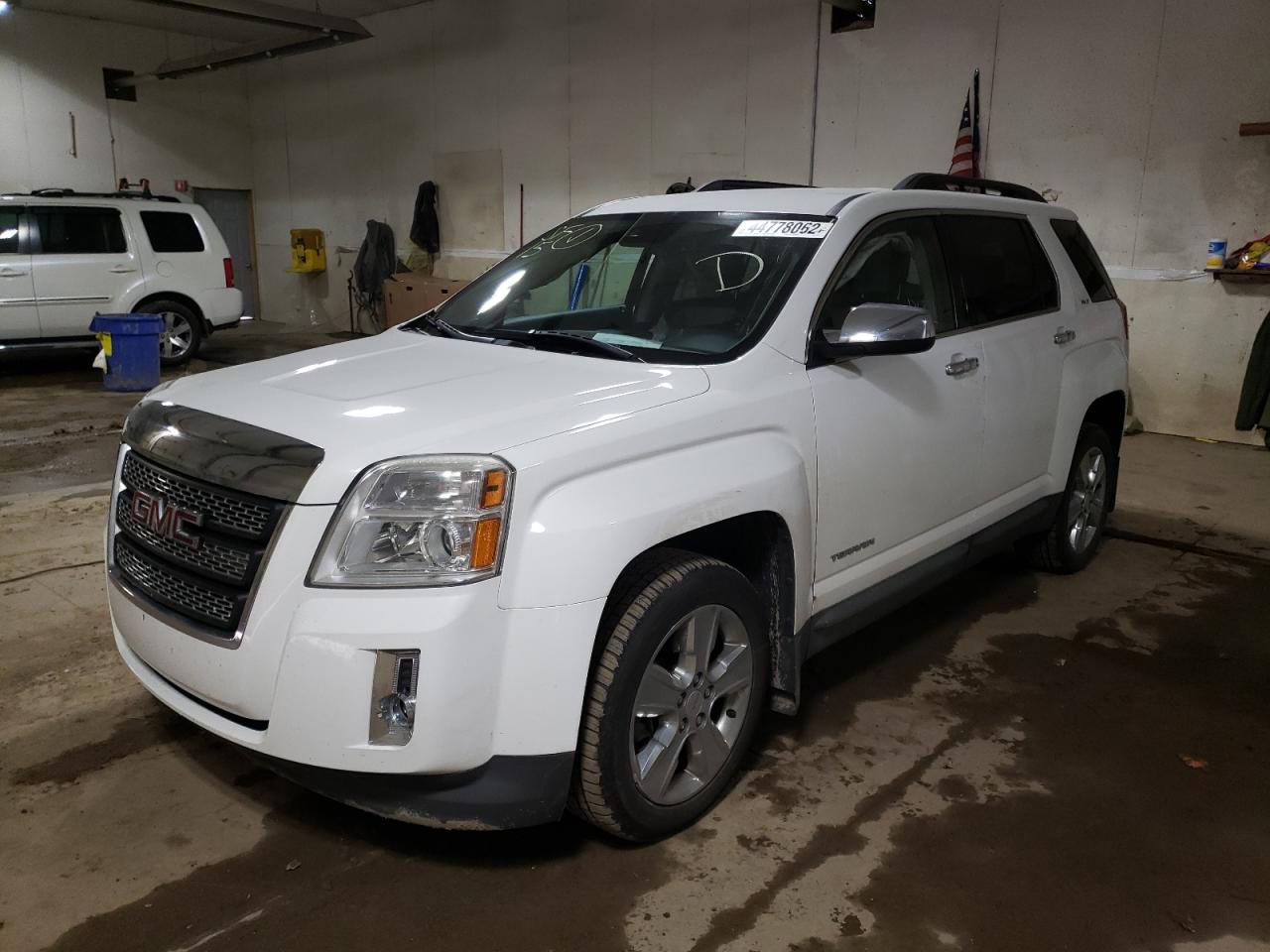 Photo 2 from auction – 2015 GMC TERRAIN SL with VIN 2GKFLXEK8F6249557