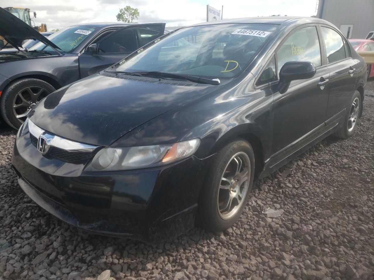 Photo 2 from auction – 2011 HONDA CIVIC LX with VIN 19XFA1F52BE042499