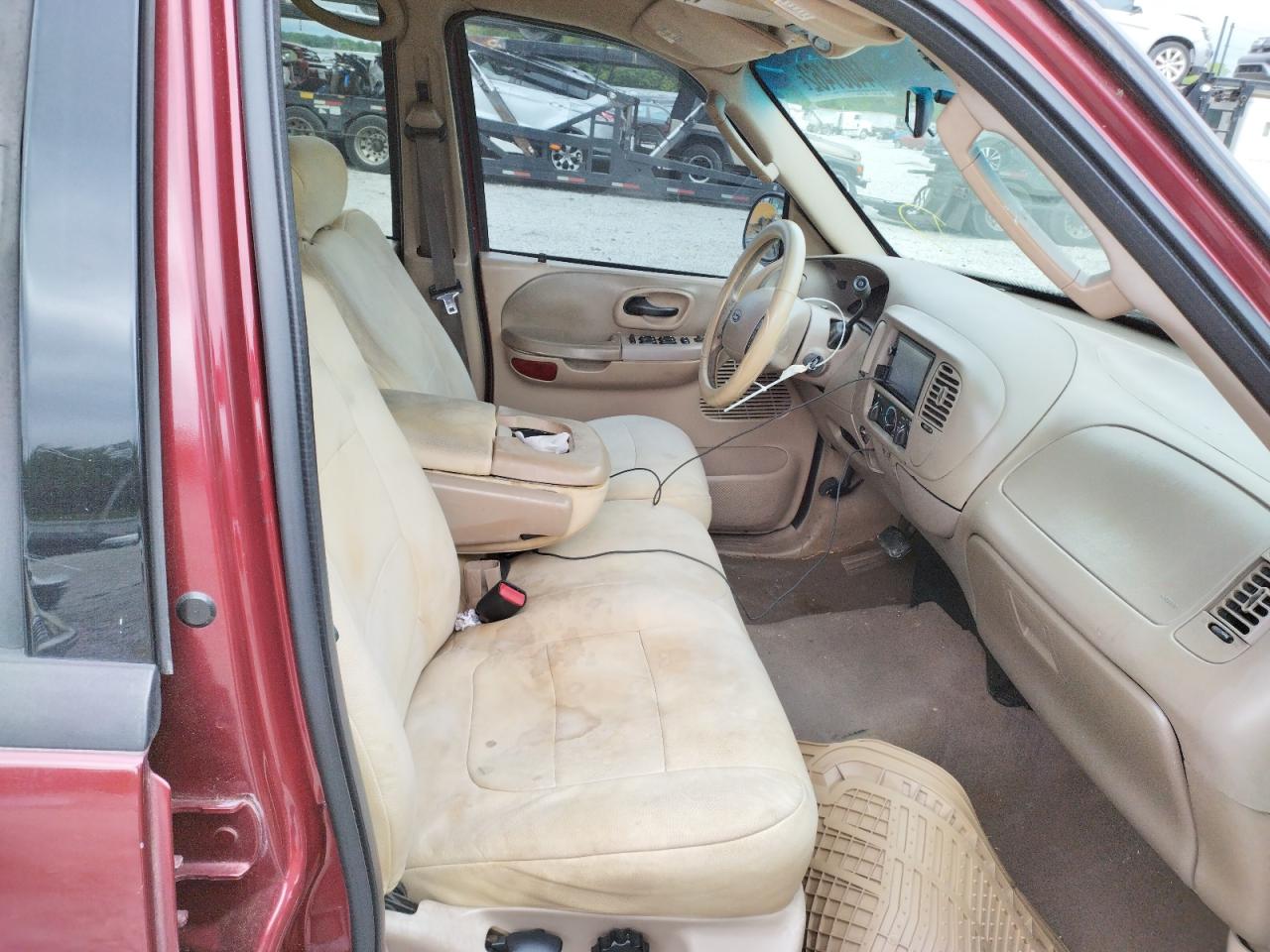 Photo 5 from auction – 2003 FORD F150 SUPER with VIN 1FTRW07L63KC30673