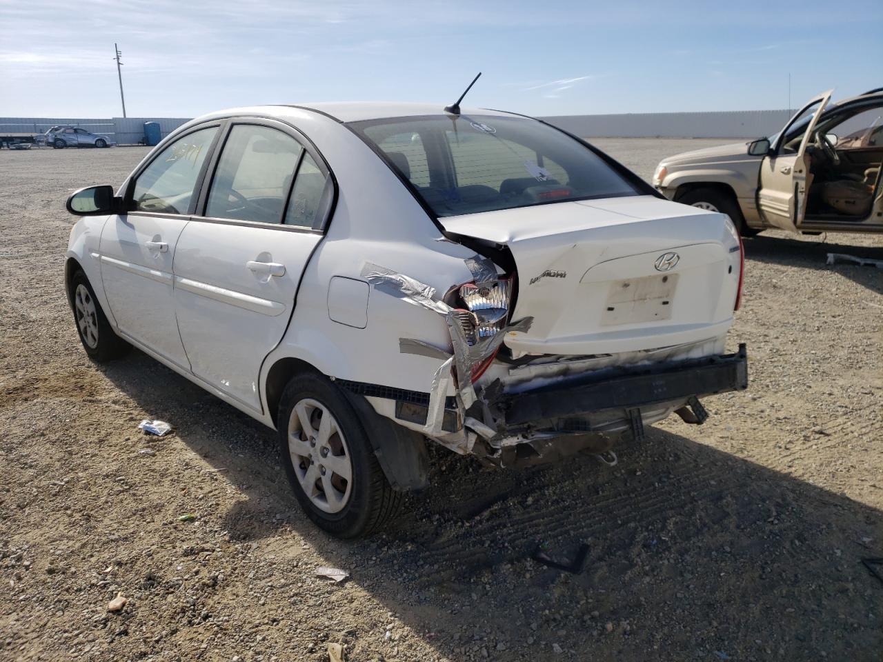 Photo 3 from auction – 2009 HYUNDAI ACCENT GLS with VIN KMHCN46C19U364274