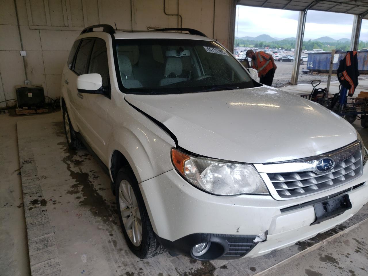 Photo 9 from auction – 2011 SUBARU FORESTER 2 with VIN JF2SHADC1BH768944