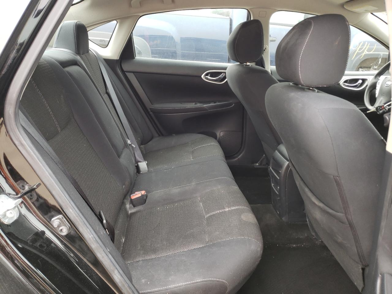 Photo 6 from auction – 2015 NISSAN SENTRA S with VIN 3N1AB7AP8FY313284