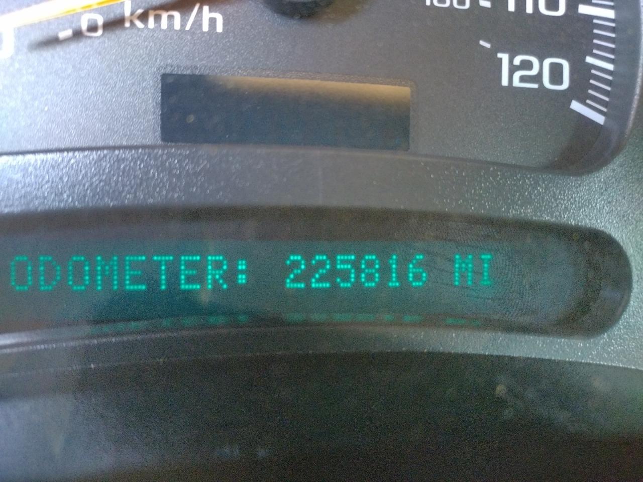 Photo 8 from auction – 2003 CHEVROLET SILVERADO with VIN 2GCEC19V931105792