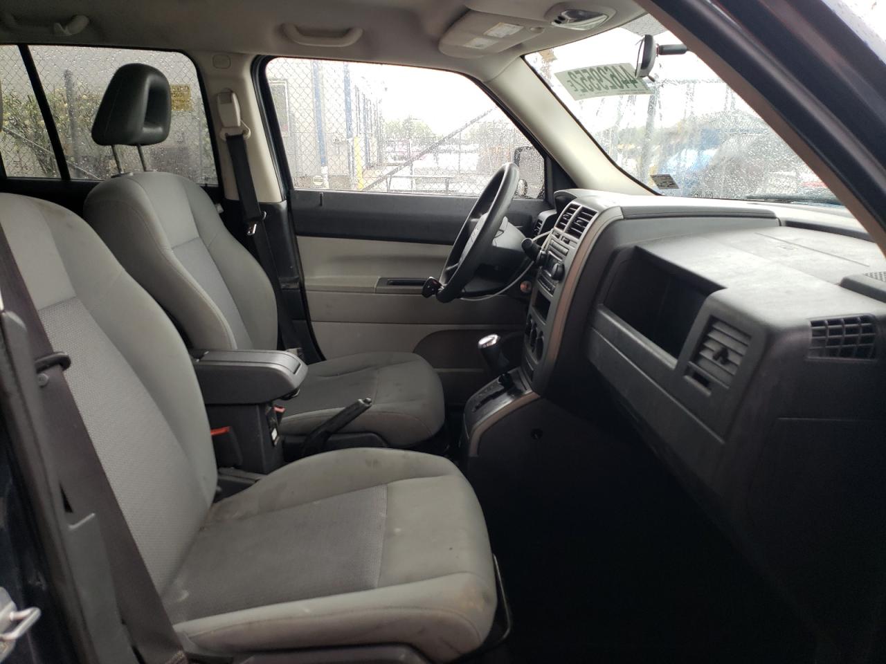 Photo 5 from auction – 2007 JEEP PATRIOT SP with VIN 1J8FF28W47D294463
