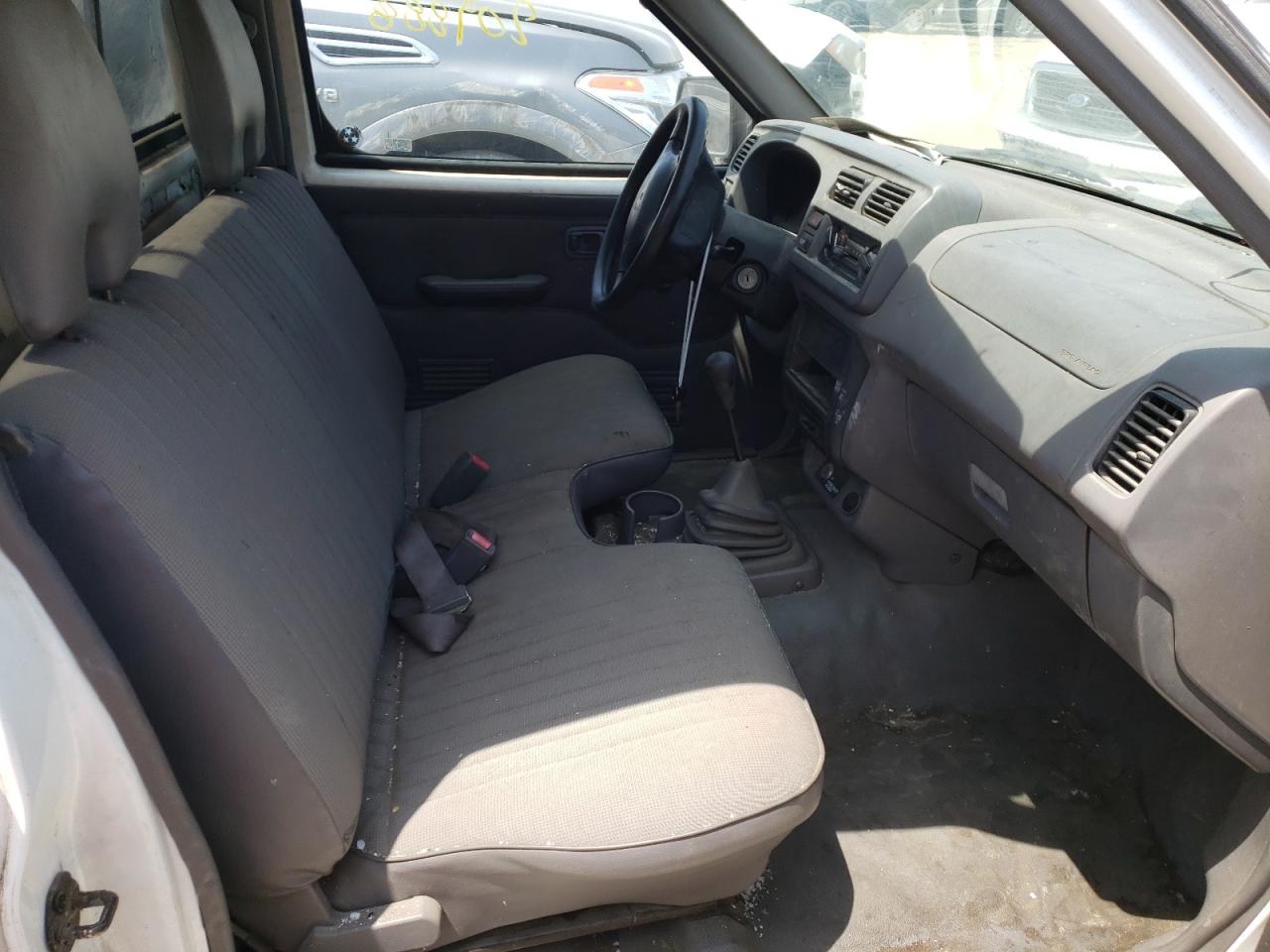 Photo 5 from auction – 1998 NISSAN FRONTIER X with VIN 1N6DD21S9WC344352