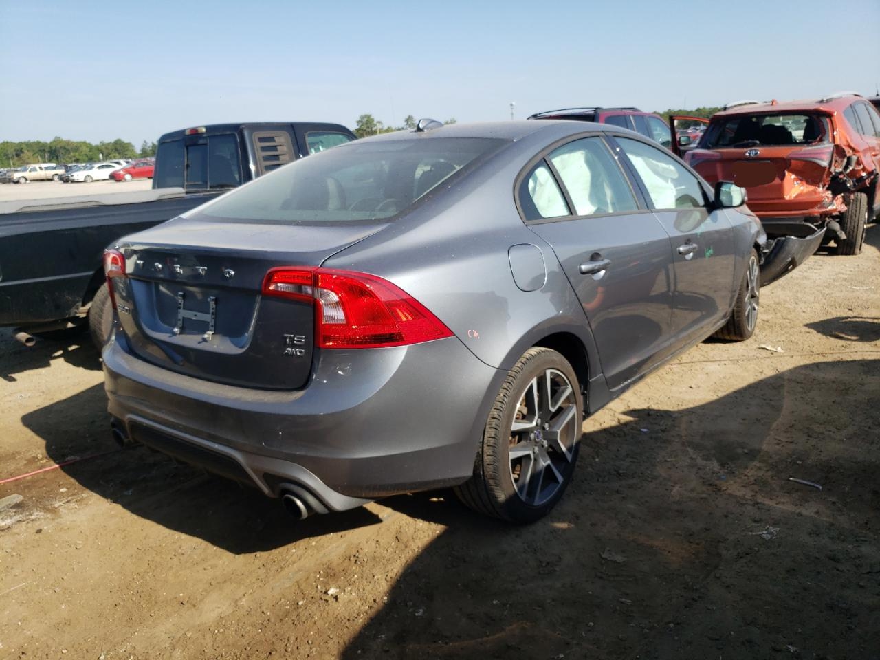 Photo 4 from auction – 2018 VOLVO S60 DYNAMI with VIN YV140MTL6J2451979