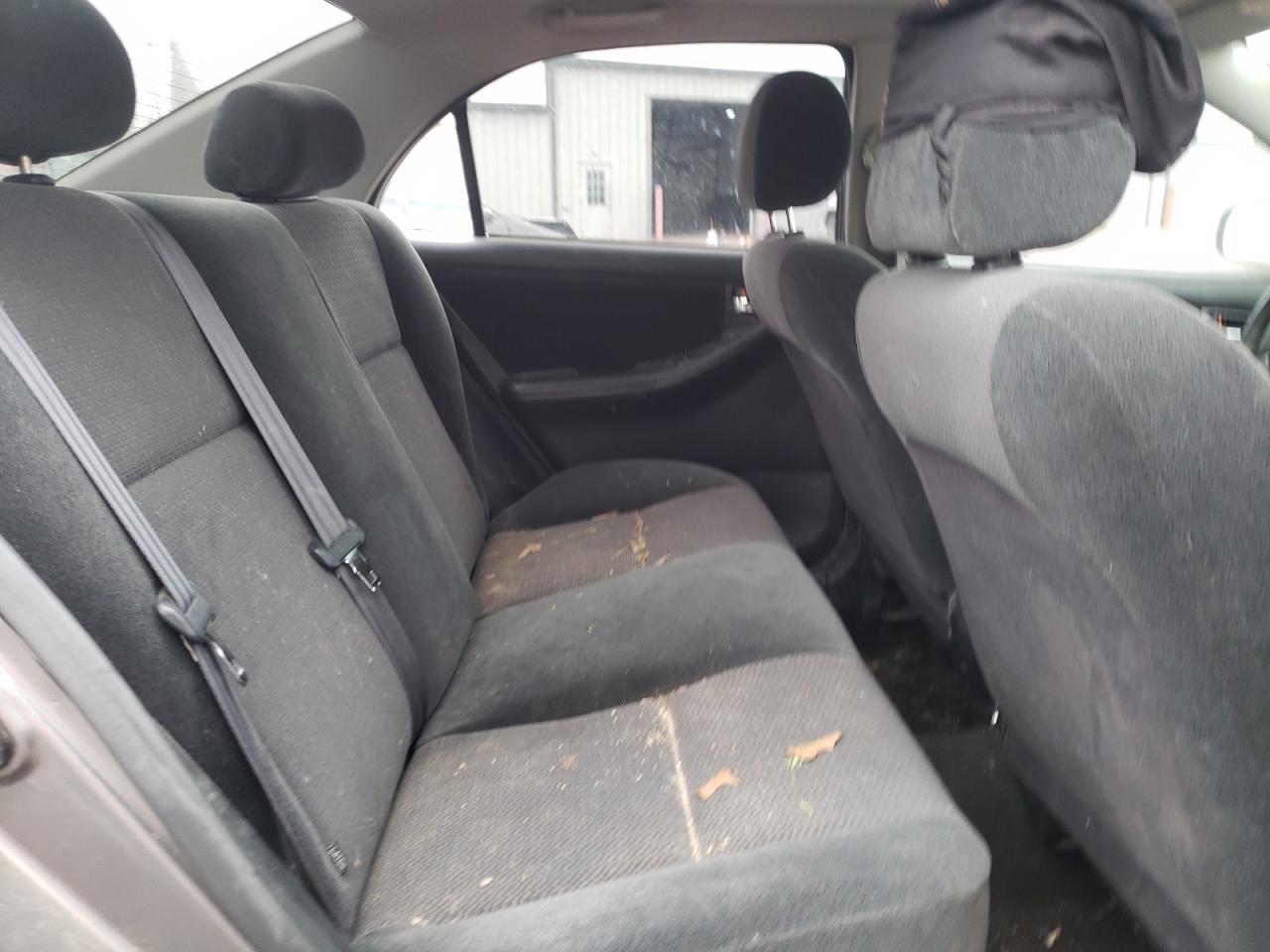 Photo 6 from auction – 2004 TOYOTA COROLLA CE with VIN 2T1BR32EX4C276142