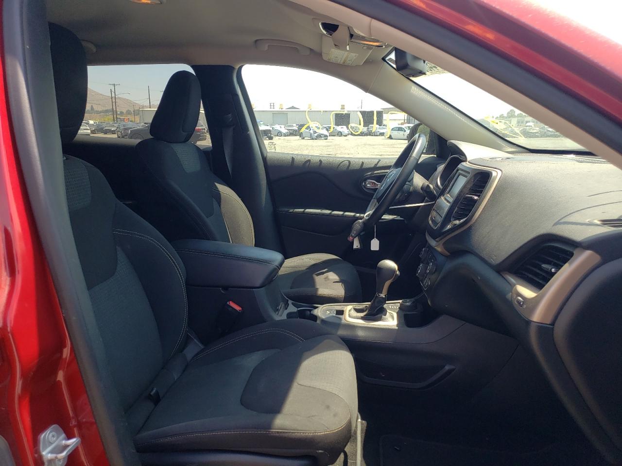 Photo 5 from auction – 2016 JEEP CHEROKEE L with VIN 1C4PJMCBXGW117589