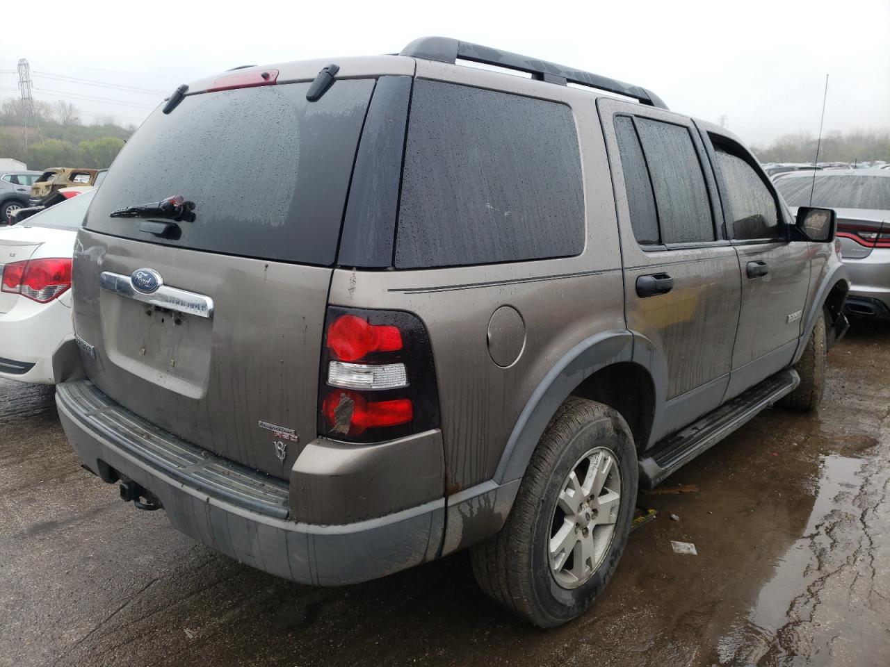 Photo 4 from auction – 2006 FORD EXPLORER X with VIN 1FMEU73866UB41320