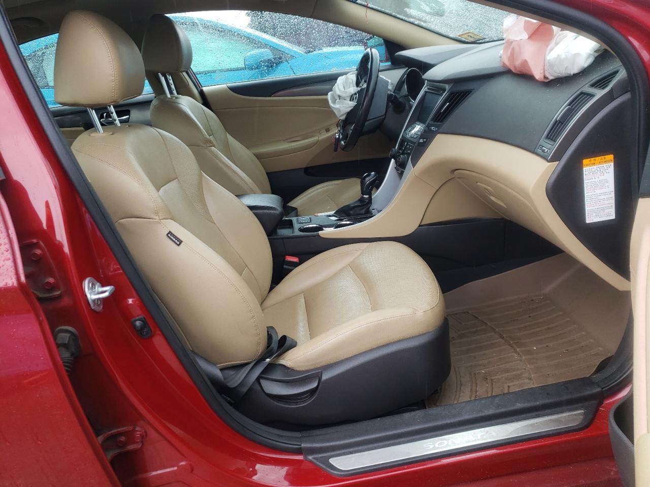 Photo 5 from auction – 2014 HYUNDAI SONATA HYB with VIN KMHEC4A40EA103972