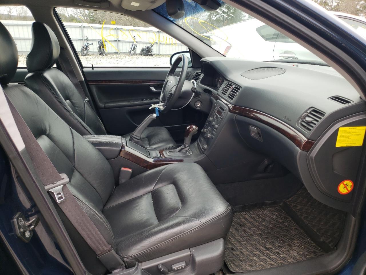 Photo 5 from auction – 2003 VOLVO S80 with VIN YV1TS92D531304929