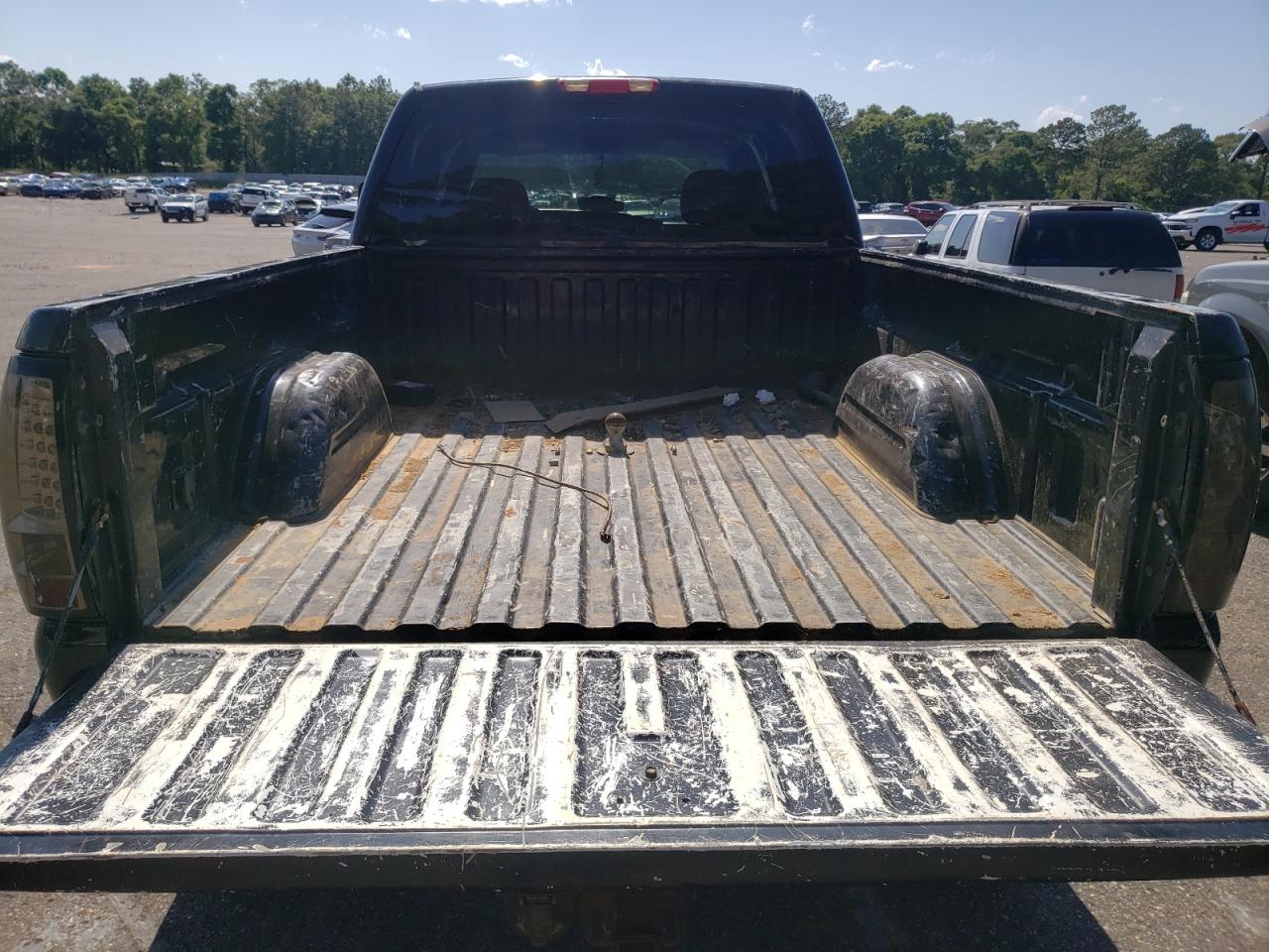 Photo 9 from auction – 2004 CHEVROLET SILVERADO with VIN 1GCHK23174F153152