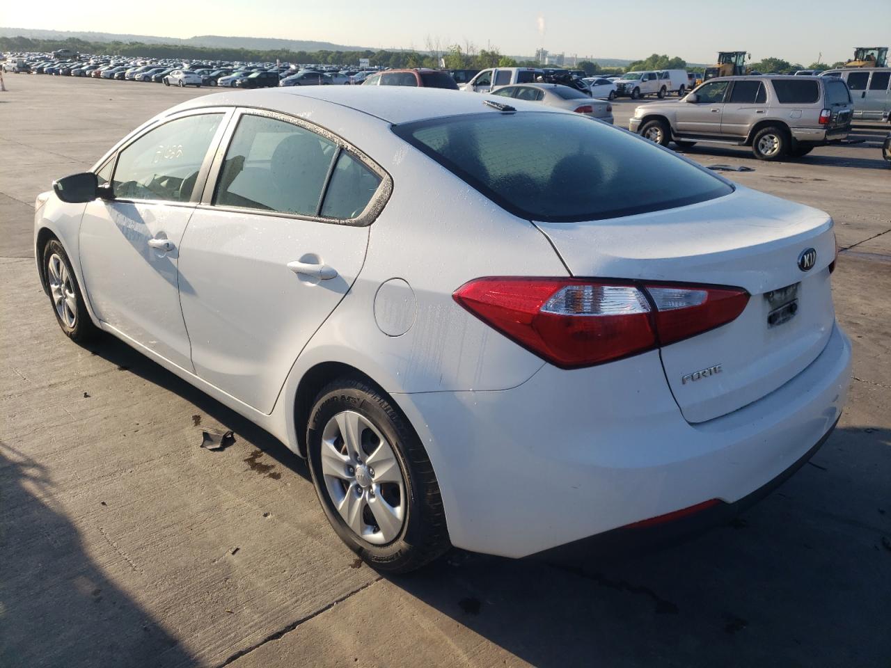 Photo 3 from auction – 2016 KIA FORTE LX with VIN KNAFK4A6XG5616846