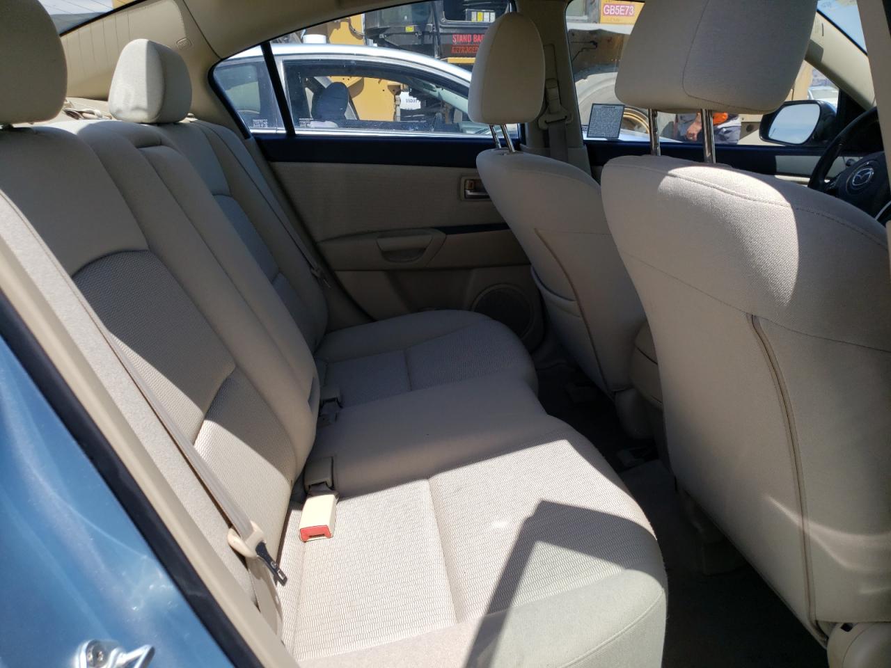 Photo 6 from auction – 2007 MAZDA 3 I with VIN JM1BK32G271772759