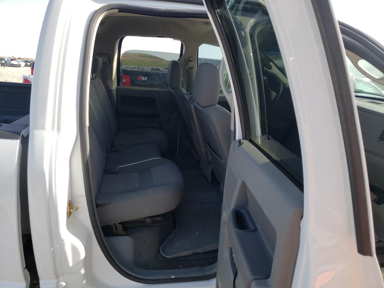 Photo 6 from auction – 2007 DODGE RAM 3500 S with VIN 3D7MX38C07G736204