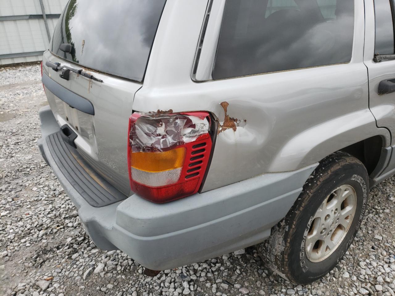 Photo 9 from auction – 2000 JEEP CHEROKEE with VIN 1J4GW48S6YC263835