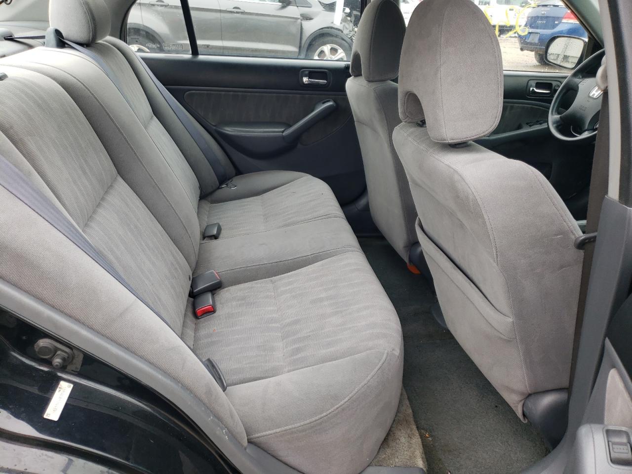 Photo 6 from auction – 2004 HONDA CIVIC LX with VIN 1HGES16564L015083