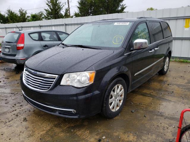 Photo 2 from auction – 2013 CHRYSLER TOWN & COU with VIN 2C4RC1BG0DR630949