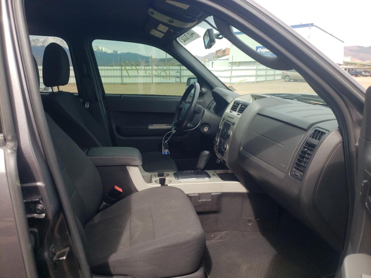 Photo 5 from auction – 2010 FORD ESCAPE XLT with VIN 1FMCU9DG9AKB19034