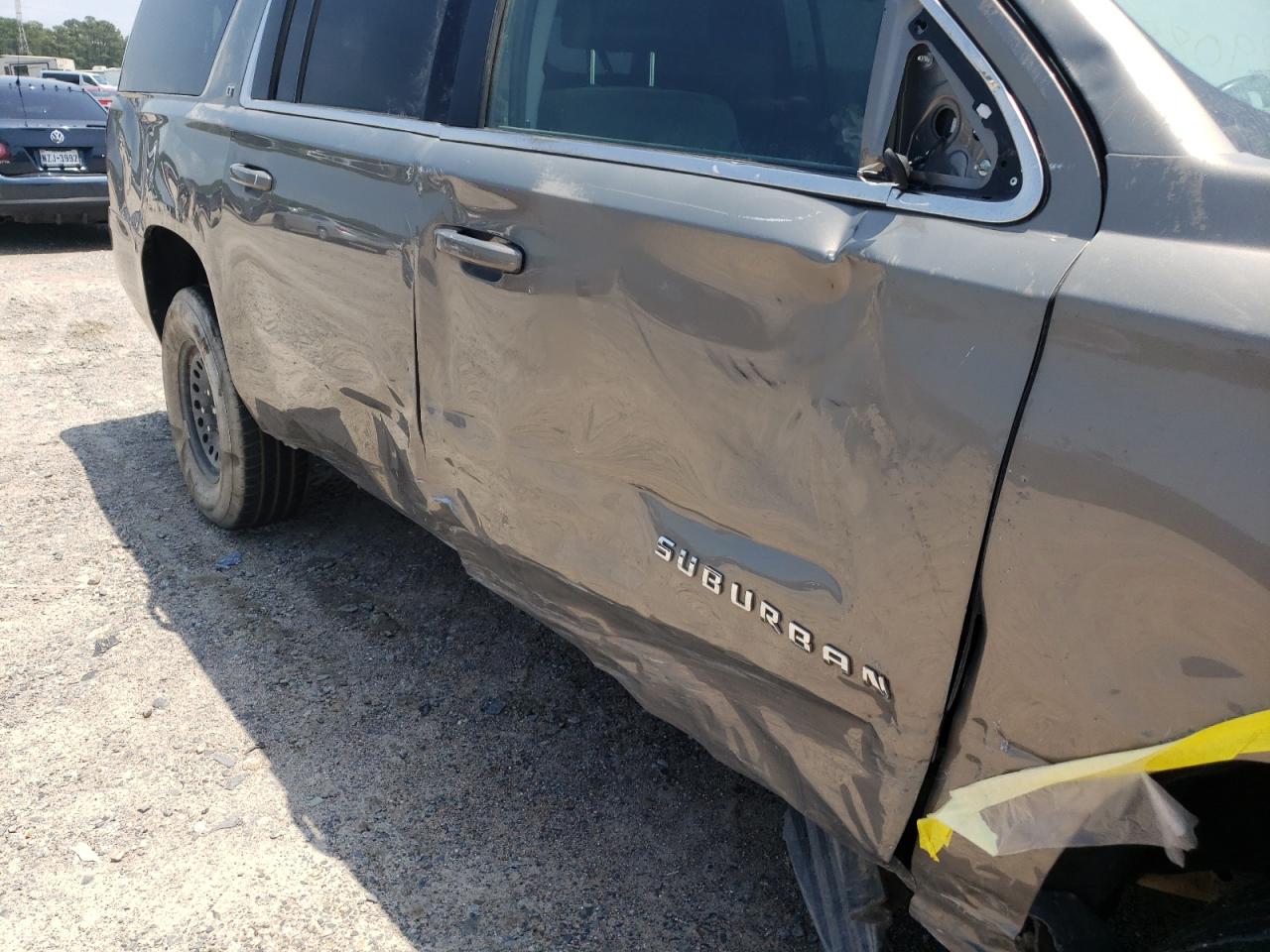 Photo 9 from auction – 2018 CHEVROLET SUBURBAN C with VIN 1GNSCHKCXJR337883