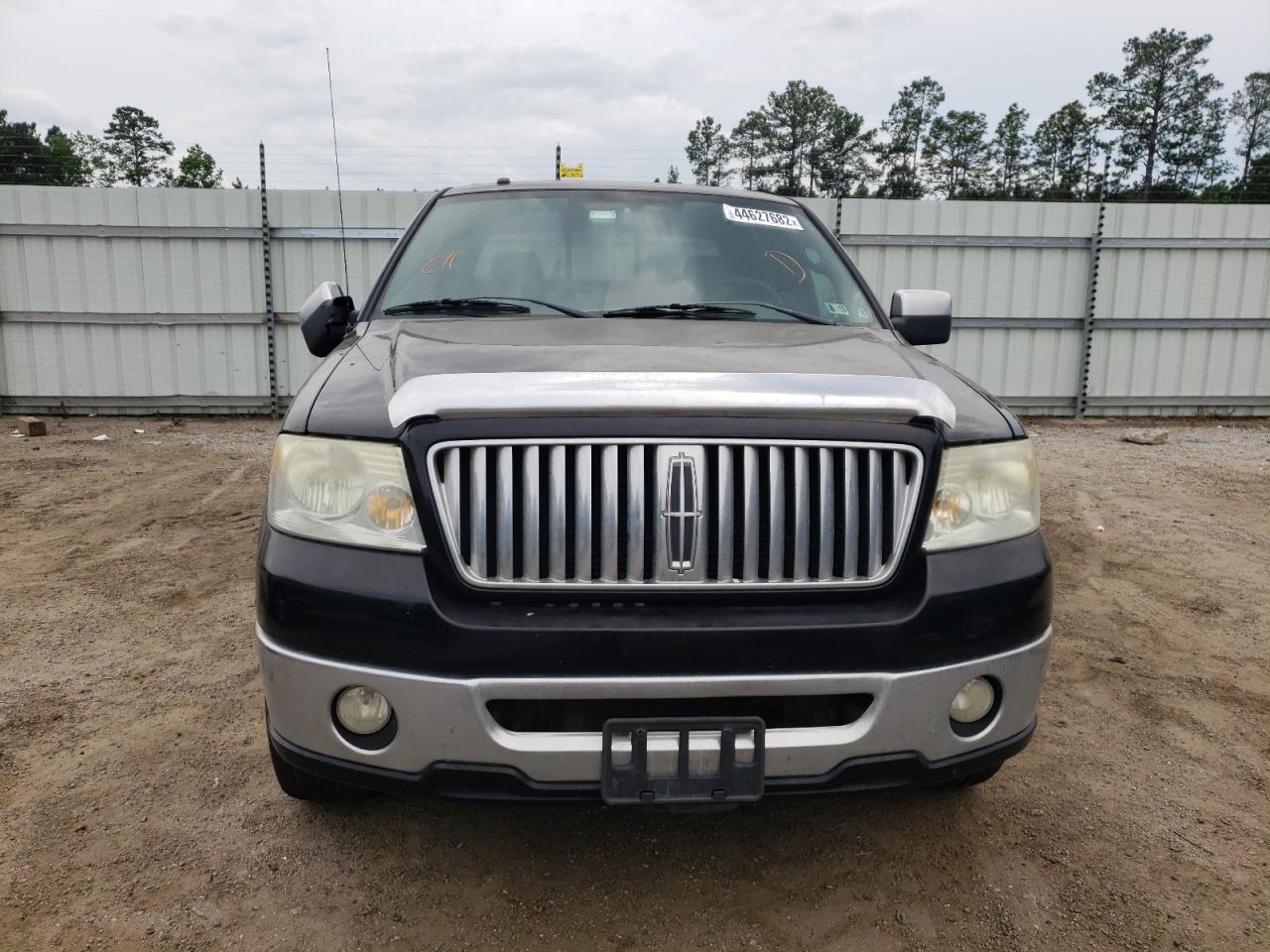 Photo 9 from auction – 2006 LINCOLN MARK LT with VIN 5LTPW18576FJ24546