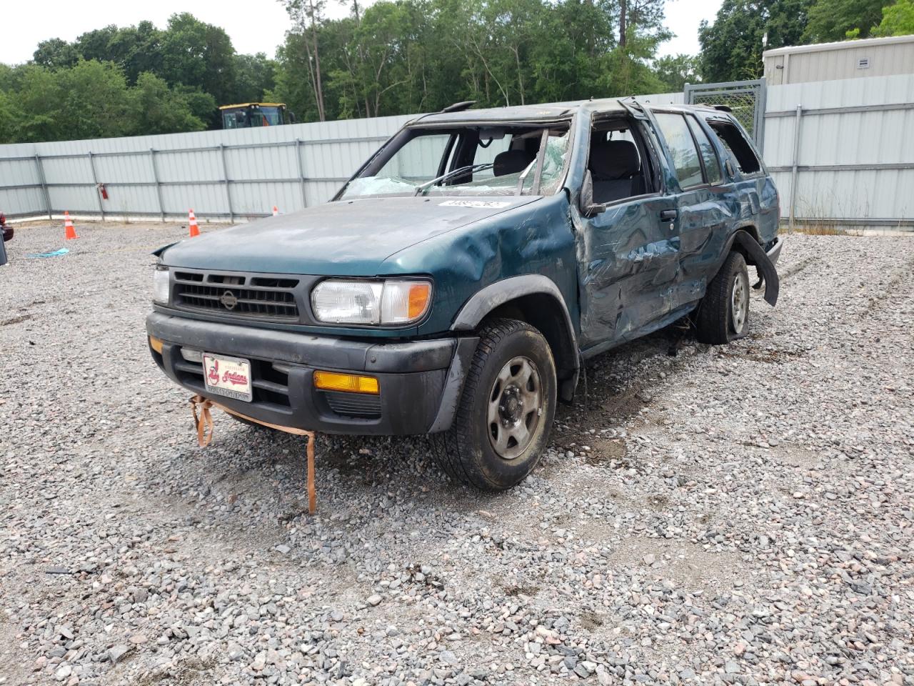 Photo 2 from auction – 1997 NISSAN PATHFINDER with VIN JN8AR05S4VW131901