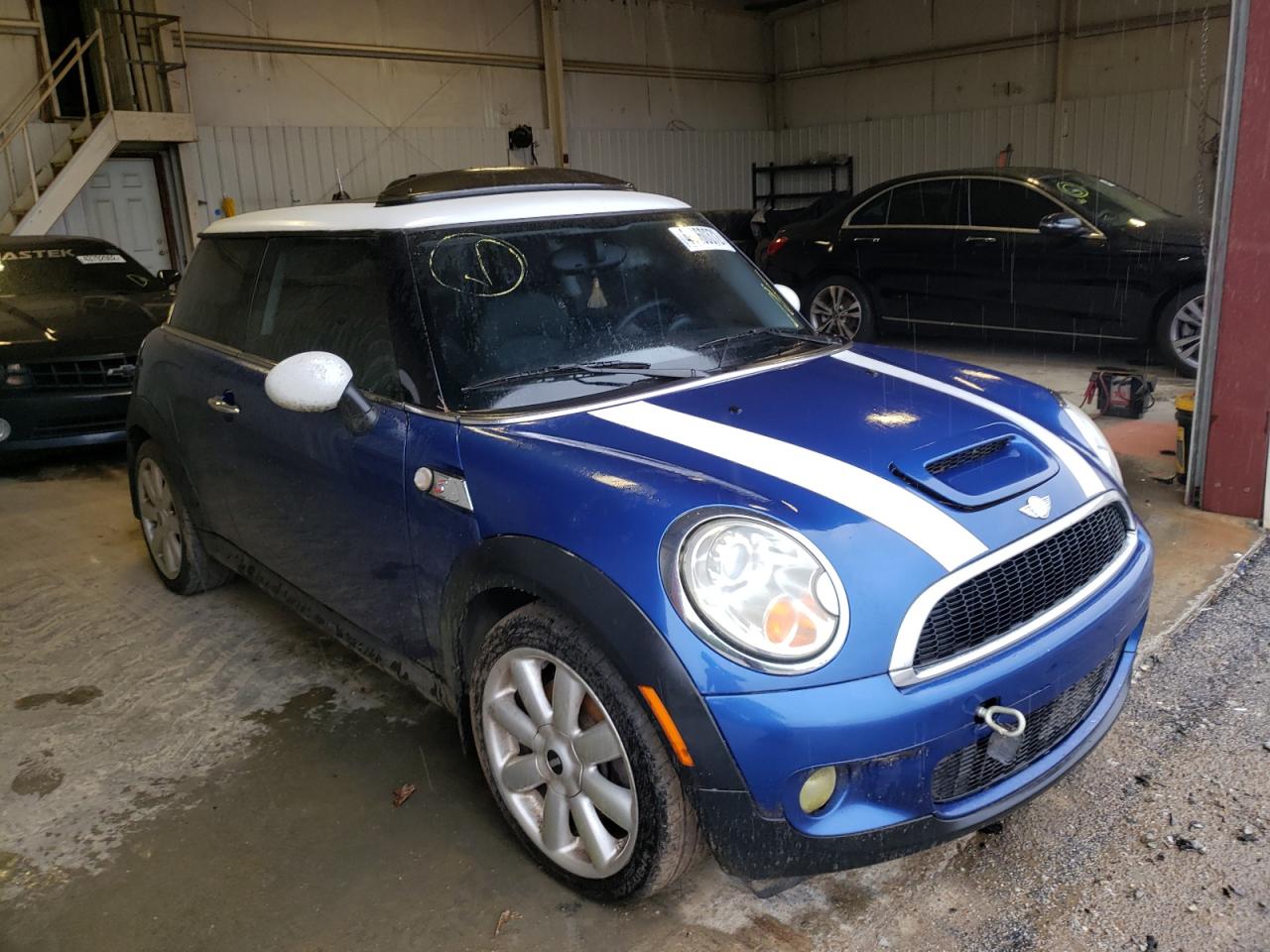 MINI COOPER S 2007 with VIN WMWMF73577TL87913 - Photo from auction