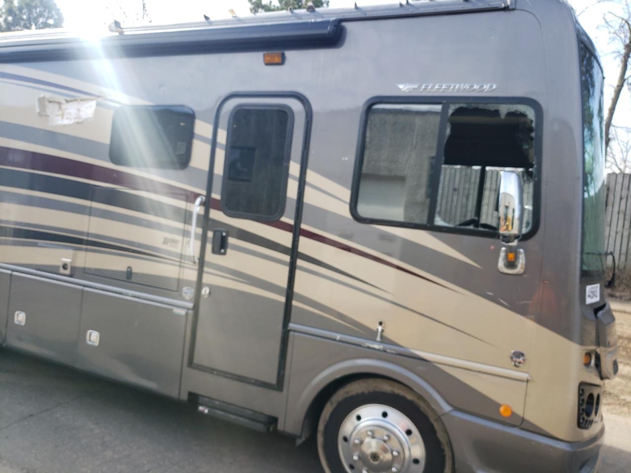Photo 9 from auction – 2016 FORD RV with VIN 1F66F5DYXG0A13129