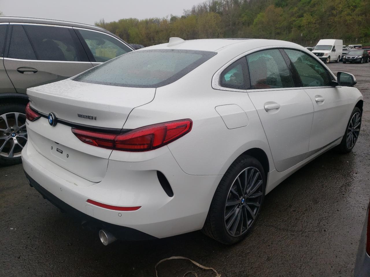 Photo 4 from auction – 2022 BMW 228XI with VIN WBA73AK01N7K07744