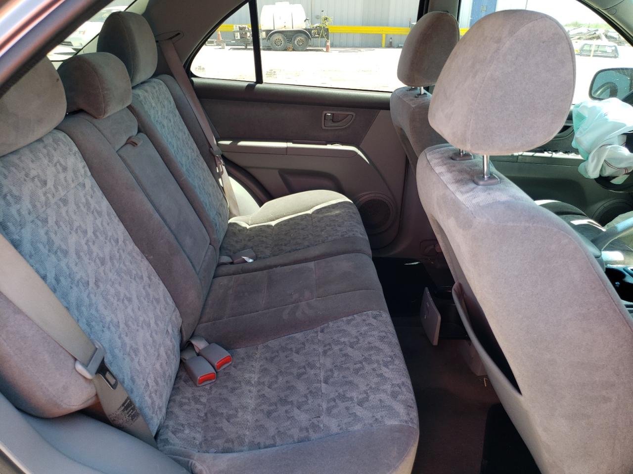 Photo 6 from auction – 2008 KIA SORENTO EX with VIN KNDJD735X85833280