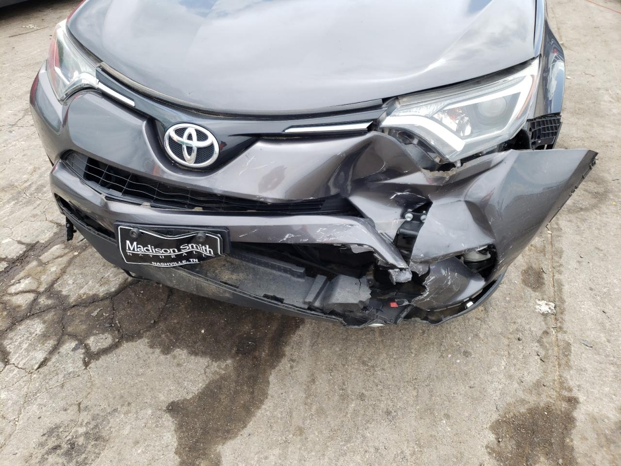 Photo 9 from auction – 2016 TOYOTA RAV4 XLE with VIN 2T3WFREV0GW249132