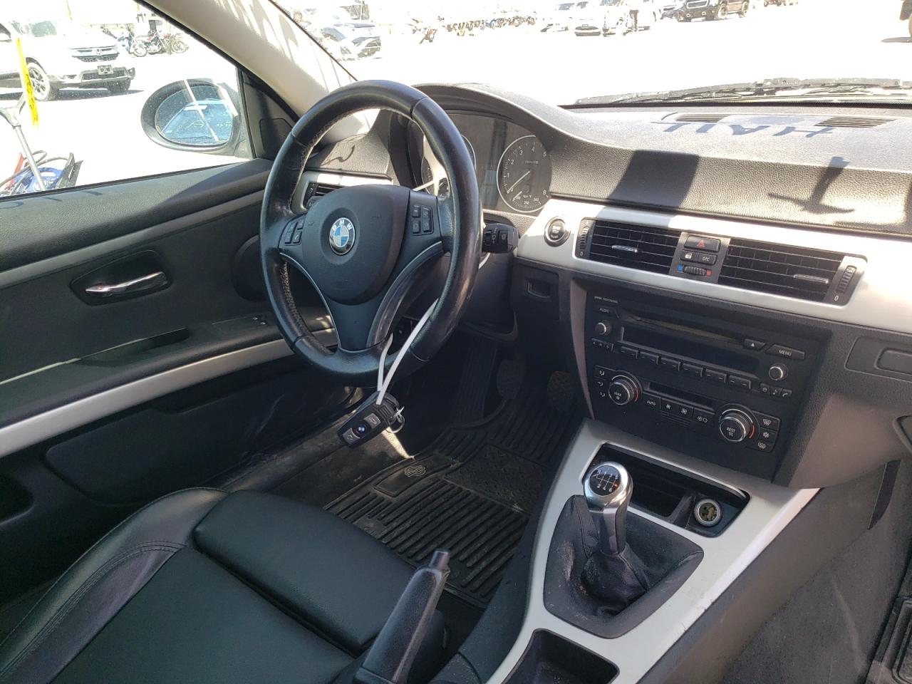 Photo 9 from auction – 2007 BMW 328 I with VIN WBAWB33597PU88523