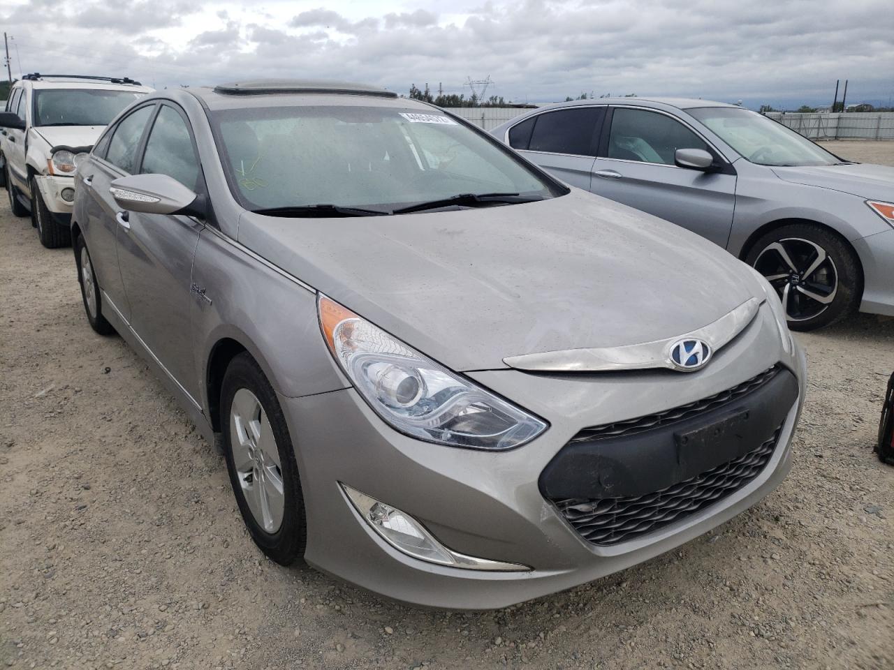 Photo 1 from auction – 2012 HYUNDAI SONATA HYB with VIN KMHEC4A46CA029132