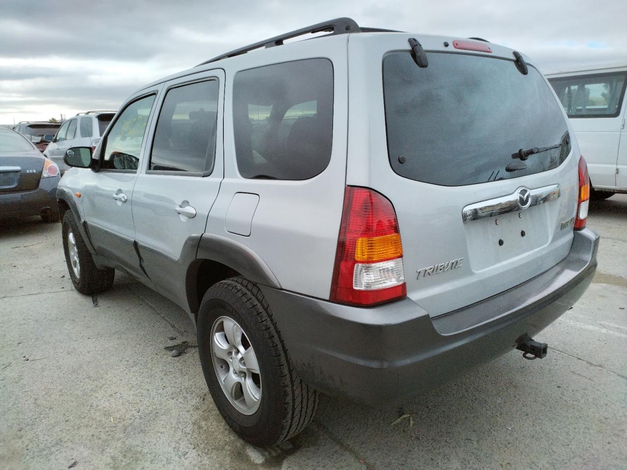 Photo 3 from auction – 2003 MAZDA TRIBUTE LX with VIN 4F2YZ04123KM54934