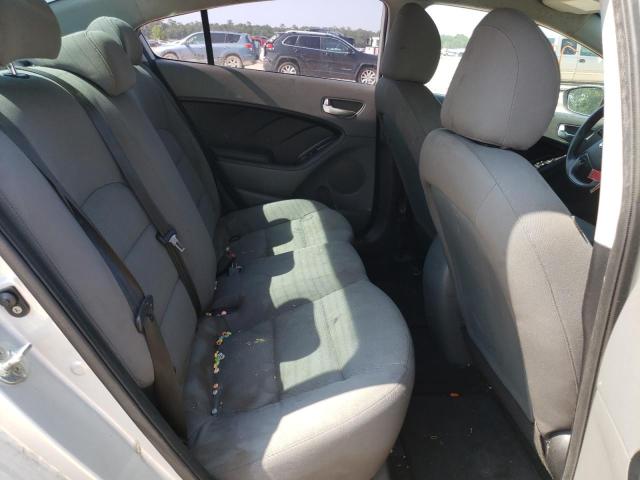 Photo 6 from auction – 2017 KIA FORTE LX with VIN 3KPFK4A70HE066042